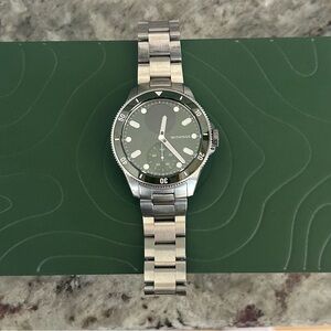 Withings Silver and Green Nova Scanwatch 2